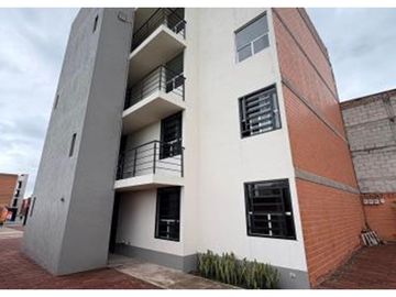 Hermoso departamento de 2 recámaras en Col. Lomas de Castillotla a 4 cuadras de la estación RUTA