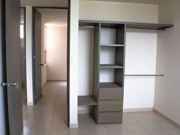 Hermoso departamento de 2 recámaras en Col. Lomas de Castillotla a 4 cuadras de la estación RUTA