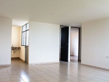 Hermoso departamento de 2 recámaras en Col. Lomas de Castillotla a 4 cuadras de la estación RUTA