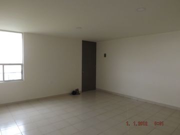 Hermoso departamento de 2 recámaras en Col. Lomas de Castillotla a 4 cuadras de la estación RUTA
