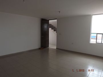 Hermoso departamento de 2 recámaras en Col. Lomas de Castillotla a 4 cuadras de la estación RUTA