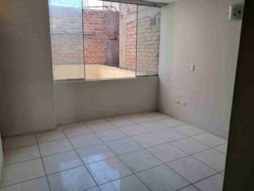 Coop. Gloria 4, Se Vende Casa de 3 Pisos, Residencial Privada.