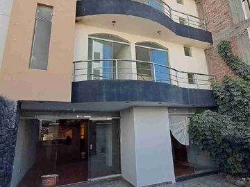 Coop. Gloria 4, Se Vende Casa de 3 Pisos, Residencial Privada.