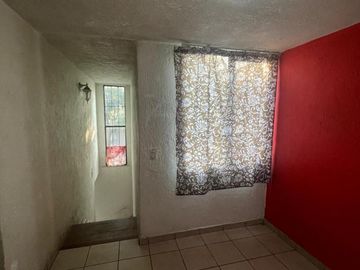CASA DUPLEX EN PLANTA ALTA EN VENTA, EN JARDINES DEL VALLE.