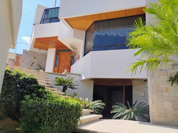 Hermosa Casa En Venta En Villas Del Campestre - Zona exclusiva Y Tranquila
