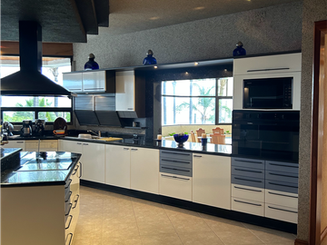 Hermosa Casa En Venta En Villas Del Campestre - Zona exclusiva Y Tranquila