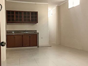 DEPARTAMENTO EN RENTA -Sector Miraflores