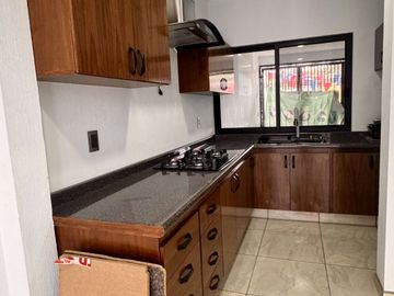 Última casa en venta a espaldas Forum Tlaquepaque, Roof Garden, 3 recámaras