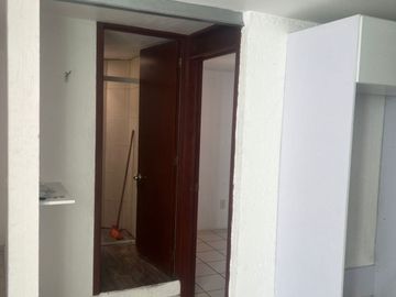CASA DUPLEX REMODELADA EN JARDINES DEL VALLE ZAPOPAN