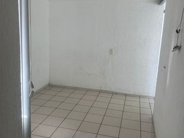 CASA DUPLEX REMODELADA EN JARDINES DEL VALLE ZAPOPAN