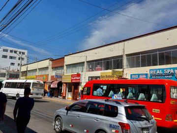 SE VENDE CASA COMERCIAL