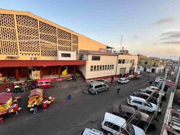 SE VENDE CASA COMERCIAL