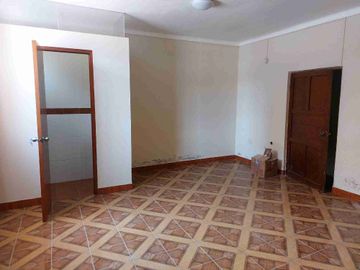 SE VENDE CASA