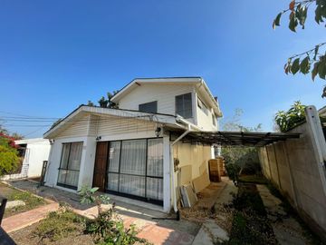 Linda casa en Villa Alemana