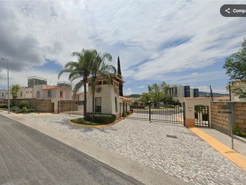 CASA EN REMATE BANCARIO STA TERESA QUERETARO CLV