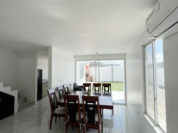 Venta Casa en Punta Blanca - Urbanización cerrada - Mar - Piscina - Playa - Costa - C359
