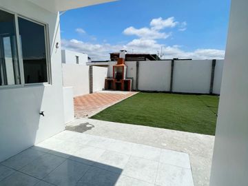Venta Casa en Punta Blanca - Urbanización cerrada - Mar - Piscina - Playa - Costa - C359