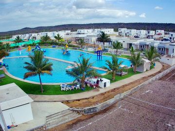 Venta Casa en Punta Blanca - Urbanización cerrada - Mar - Piscina - Playa - Costa - C359