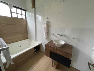 Casa Campestre en Venta en la Tebaida Quindío con hermosa Arquitectura