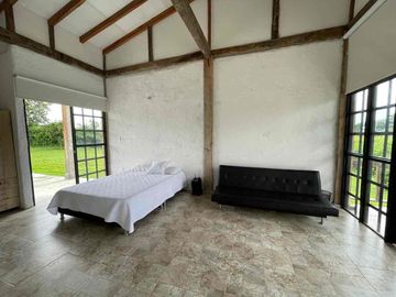 Casa Campestre en Venta en la Tebaida Quindío con hermosa Arquitectura