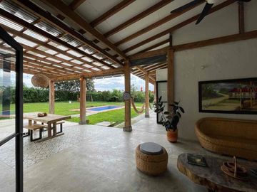 Casa Campestre en Venta en la Tebaida Quindío con hermosa Arquitectura
