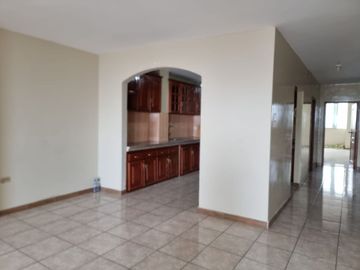 DEPARTAMENTO EN RENTA EN EL CENTRO DE MACHALA