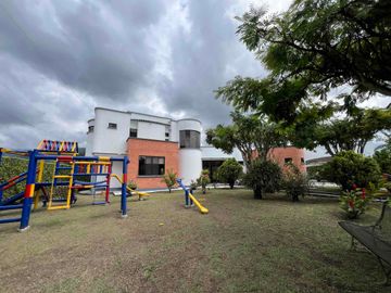 Se alquila hermosa casa finca, para  fines de semana o por mes capacidad hasta 20 personas
