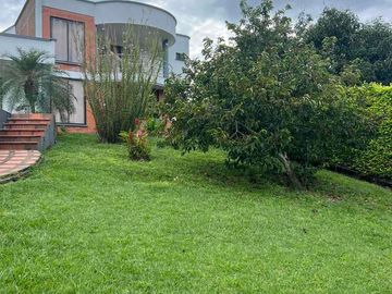 Se alquila hermosa casa finca, para  fines de semana o por mes capacidad hasta 20 personas