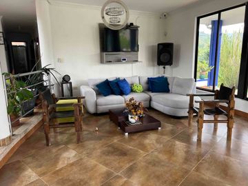 Se alquila hermosa casa finca, para  fines de semana o por mes capacidad hasta 20 personas
