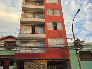 Se Vende Moderno Duplex 104 m² en Los Olivos + Cochera + Deposito