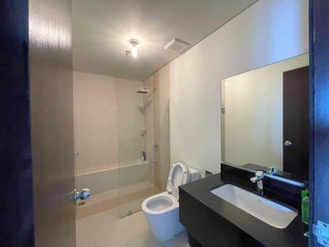 1BR Unit For Sale - Kroma Tower