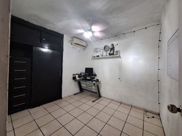 ¡Casa en venta! en Barrio San Carlos, Monterrey NL