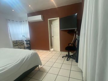 ¡Casa en venta! en Barrio San Carlos, Monterrey NL