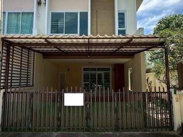 Second-hand townhouse for sale, Baan Busaba Khao Din-Suan Suea Project, Sriracha, Chonburi