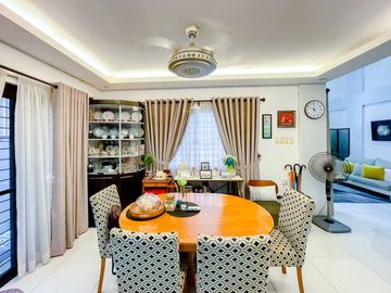 🏡  MOTIVATED SELLER! Spacious 2-Storey Home with High Ceilings in Greenwoods Executive Village, Rizal – Don’t Miss Out!