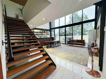 Modern Industrial Home with Pool in Tagaytay For Sale!
