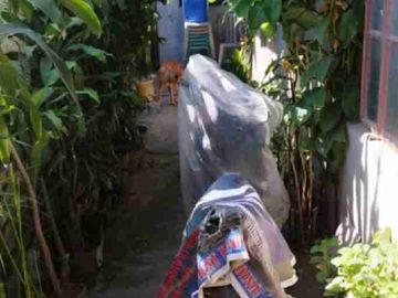 Makati old house with lot for sale, near BGC, cheapest for reconstruction
