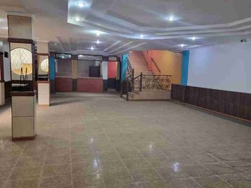 VENDO CASA COMERCIAL ADAPTADA PARA EVENTOS, RESTAURANTE, Y 5 DEPARTAMENTOS