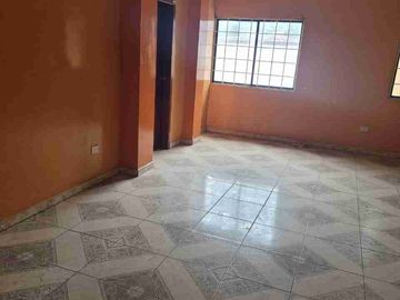 VENDO CASA COMERCIAL ADAPTADA PARA EVENTOS, RESTAURANTE, Y 5 DEPARTAMENTOS