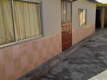 En Venta Casa Rentera Sur De Quito  Excelente Inversion - IESSFUT - Gatazo
