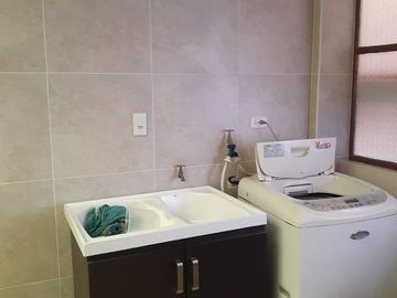 En Venta Casa Rentera Sur De Quito  Excelente Inversion - IESSFUT - Gatazo