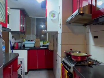 Vendo departamento en la Perla a media cuadra del Óvalo La Perla y una cuadra de la Av La Marina