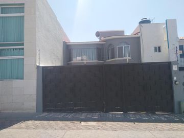 Casa en Venta en Milenio III 3 recamaras