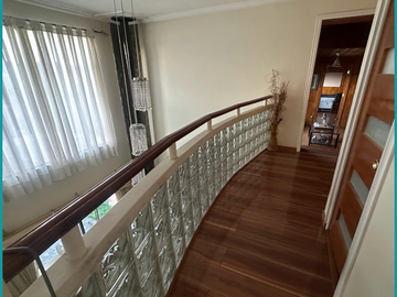 Venta Amplia Casa Con Piscina Lomas San Andrés