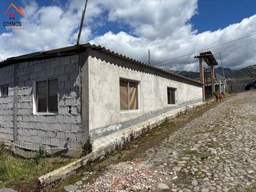 Venta de casa de campo en Otavalo sector Imbabuela, 966 m2