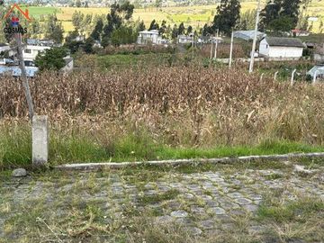 Venta de casa de campo en Otavalo sector Imbabuela, 966 m2