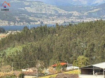 Venta de casa de campo en Otavalo sector Imbabuela, 966 m2