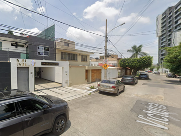 CASA EN GUADALAJARA, JALISCO.