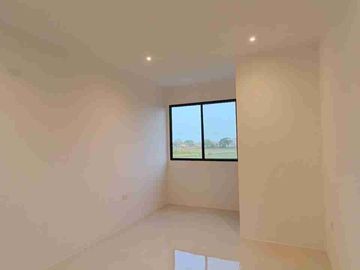 Vendo Casa en Urbanización Logare, Cerca a Centro Comercial El Coral