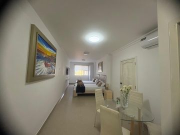 EN PORTON DEL MAR VENDO CASA REMODELADA 4 SUITES INDEPENDIENTES